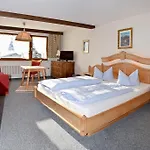 Der Berghof 3*