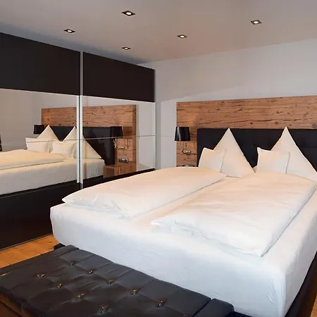 Aparthotel Der Berghof 3*