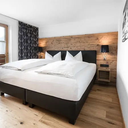 Aparthotel Der Berghof 3*