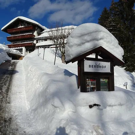 Der Berghof 3*