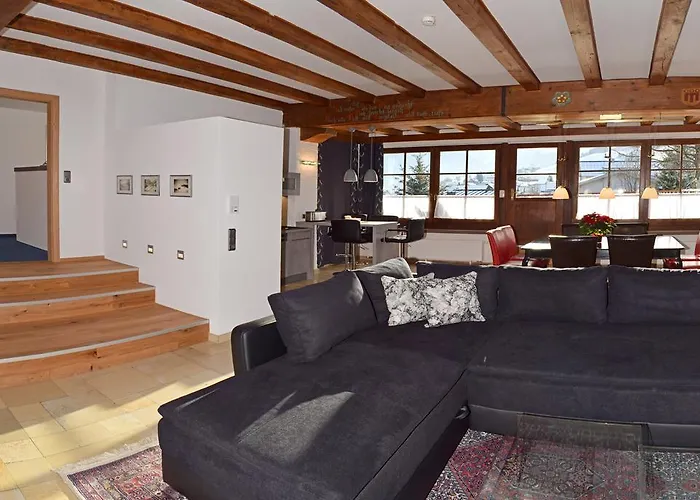 Der Berghof Aparthotel 3*