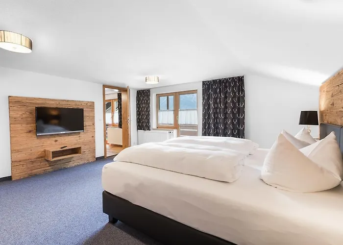 Aparthotel Der Berghof 3*