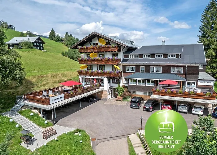 Der Berghof Aparthotel